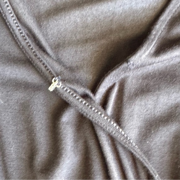 GAP Black Short Sleeve Tie Waist Wrap Romper | V-Neck Knit One Piece Size S - Picture 9 of 13